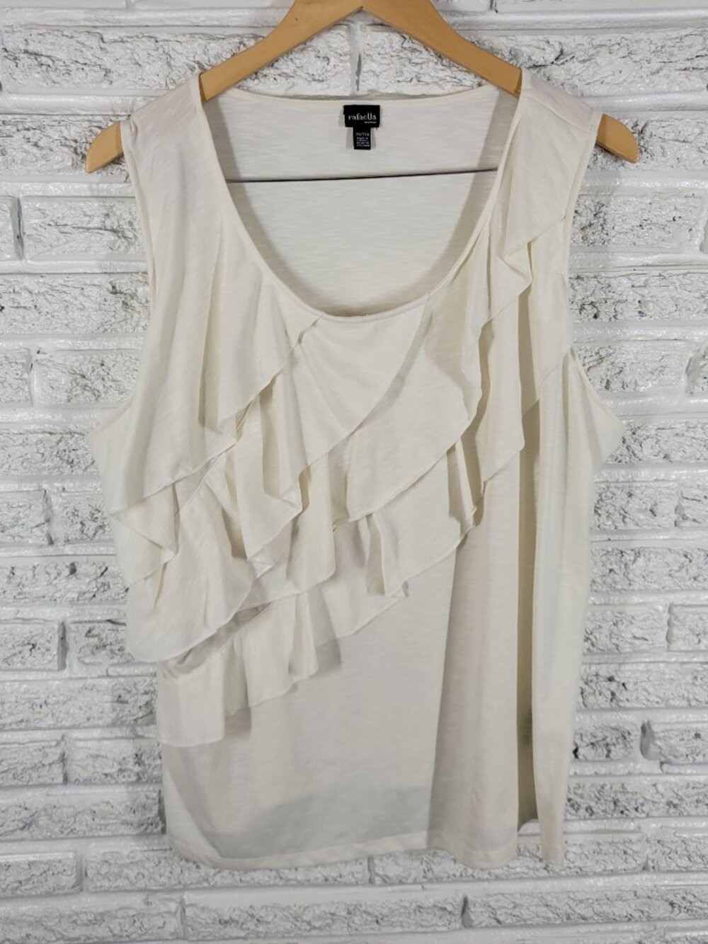Rafaella 3X White Ruffle Sleeveless Top Round Neck Stretch Plus Size‎ WHI17E